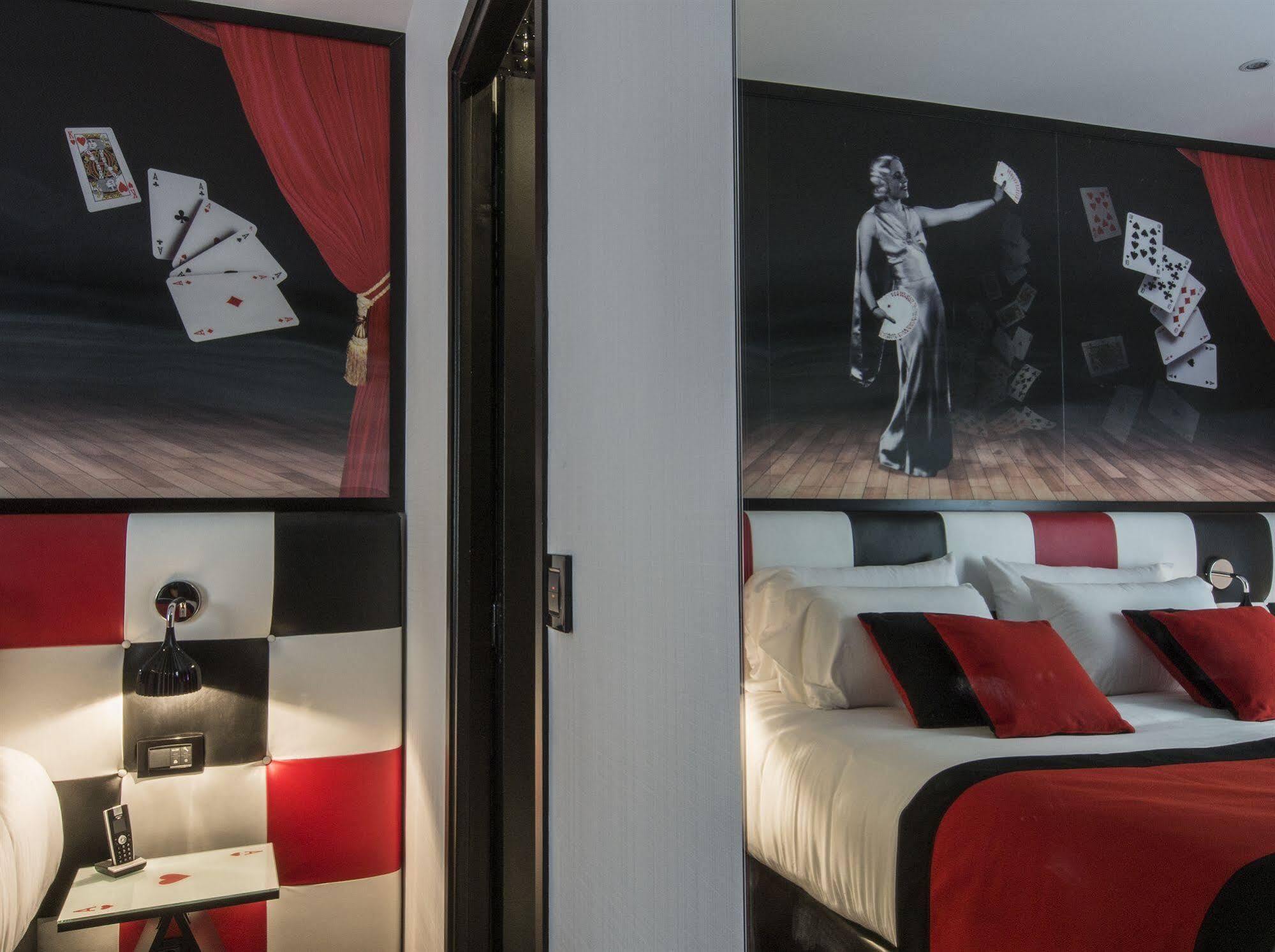 Splendor Elysées 3* París